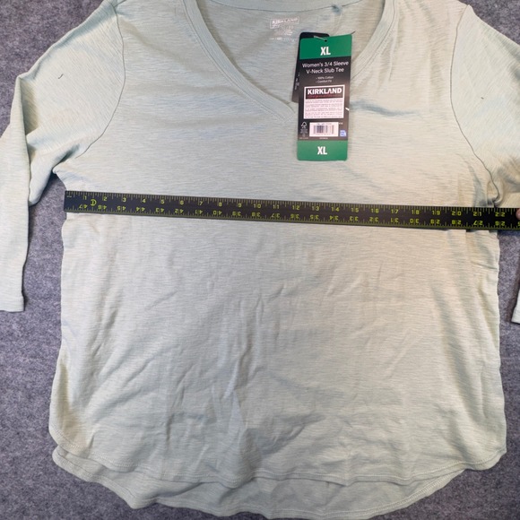 Kirkland Signature Womens XL V-Neck Slub Tee 3/4 Sleeve Cotton Sage Green NWT - Picture 2 of 9